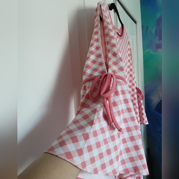 Isaac Mizrahi pink and white gingham check. With keyhole trumpet sleeves - Picture 2 of 5